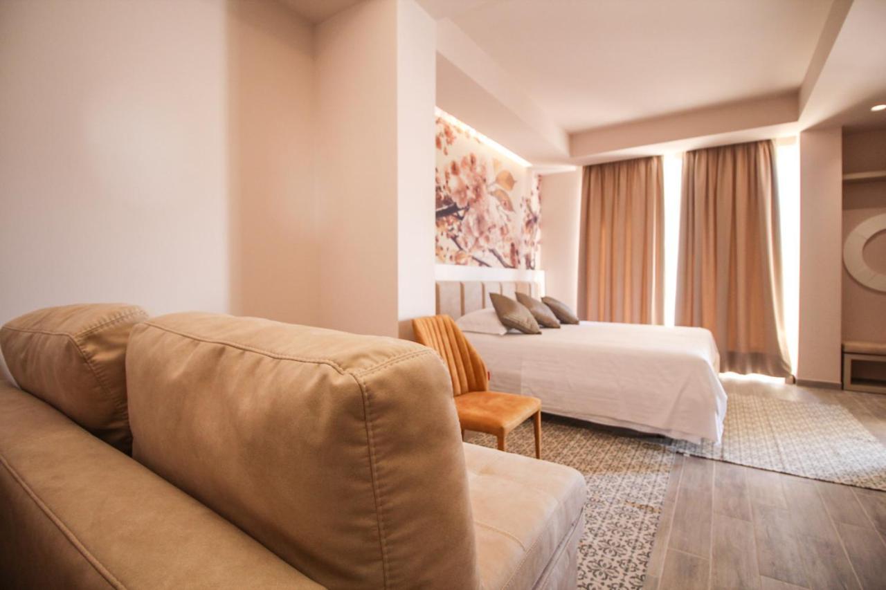 Hotel Kristera Vlorë 외부 사진