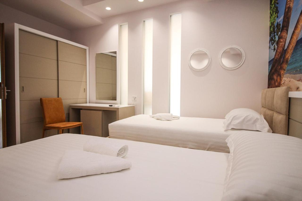 Hotel Kristera Vlorë 외부 사진