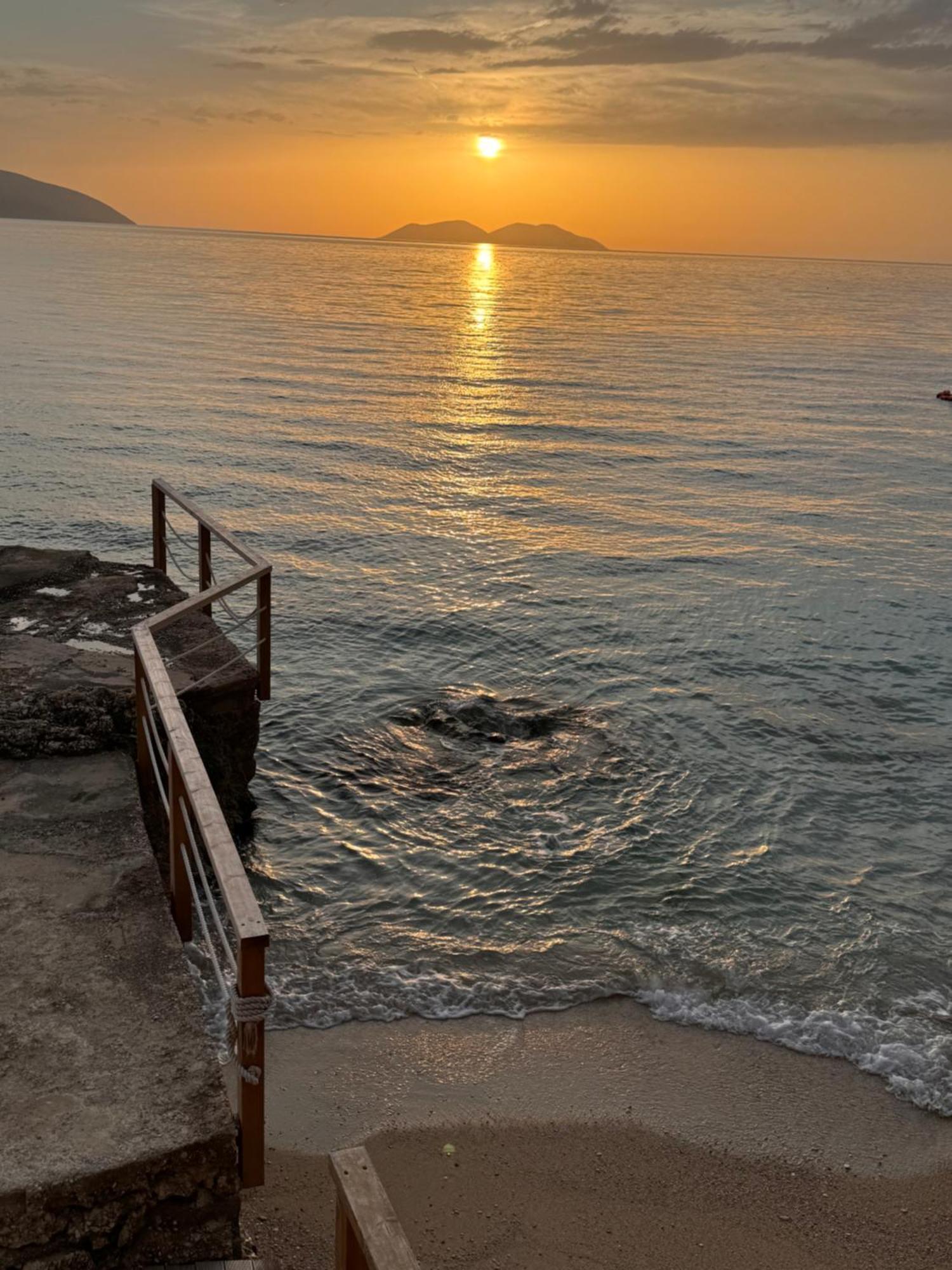 Hotel Kristera Vlorë 외부 사진