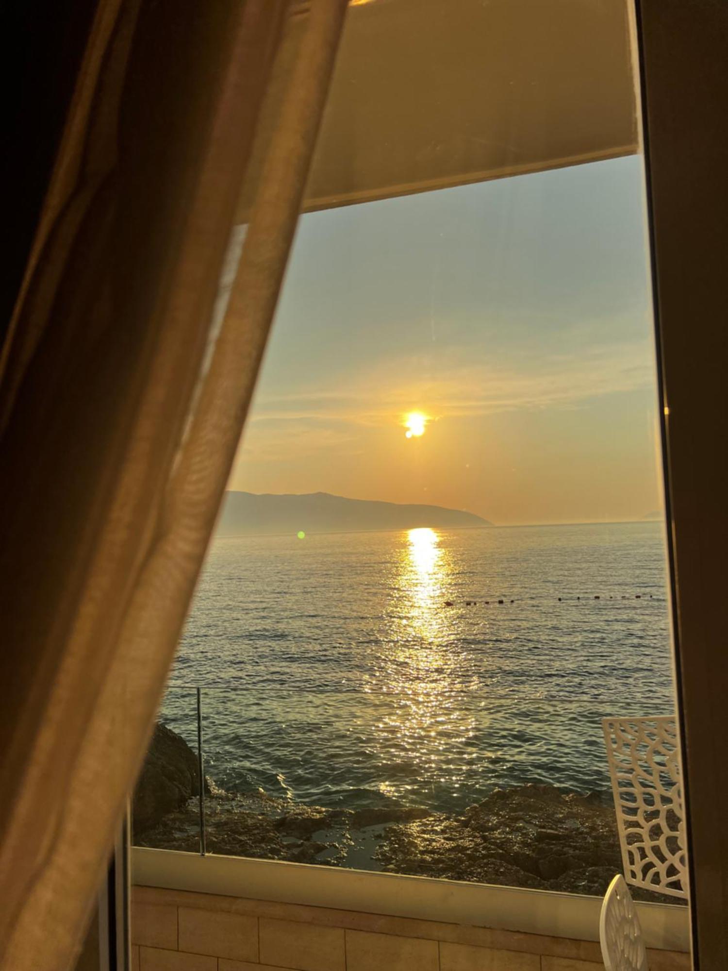 Hotel Kristera Vlorë 외부 사진